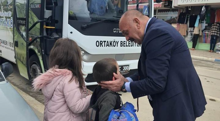 Başkan İsbir’e Öğrencilerden Teşekkür