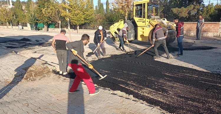 Çorum Belediyesi’nden Laçin’e 1500 Ton Asfalt