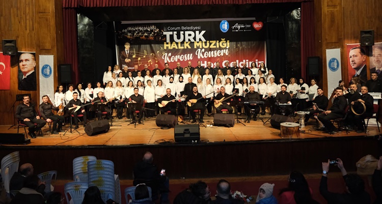 THM Konserine Türkü Severlerden Yoğun İlgi