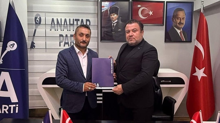 Anahtar Parti İlçe Başkanı Mustafa Keyvan Oldu