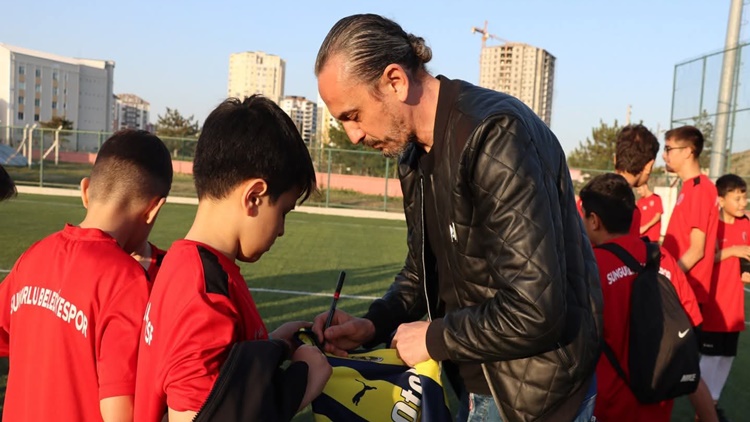 Sungurlu’da Tuncay Şanlı’ya Sevgi Seli!